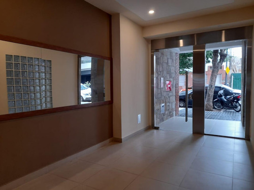 Departamento Dos Ambientes En Villa Crespo A La Venta