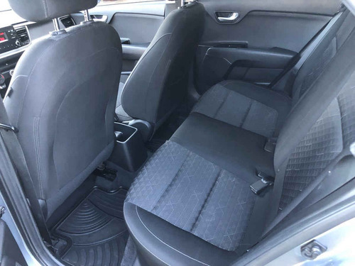 Imagen 11 de 13 de Kia Kia Rio Hb 2018 5p Hb Lx, Ta6, Ve, F. Niebla, Ra-15