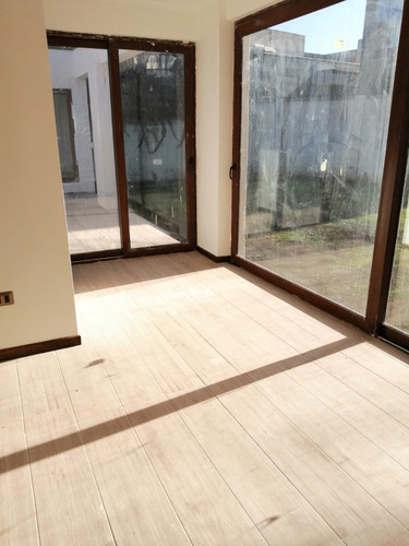 Casa Nueva Remodelada Sin Uso 5 Dormitorios 5 Baños 1 Piso