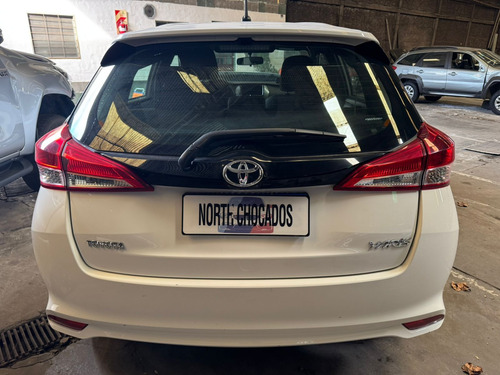 Yaris 1.5 Xs M/t Chocado En Marcha Andando