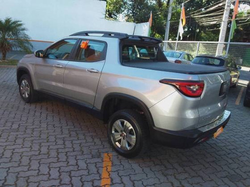 Imagem 6 de 9 de Fiat Toro 1.8 16v Evo Flex Freedom At6