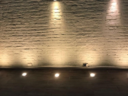 Alquiler Rambla. Primer Piso Con Patio De 72 Mts. Amoblado.
