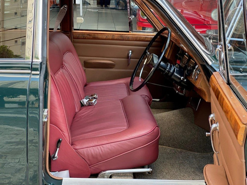 Imagem 10 de 14 de Daimler - 1967