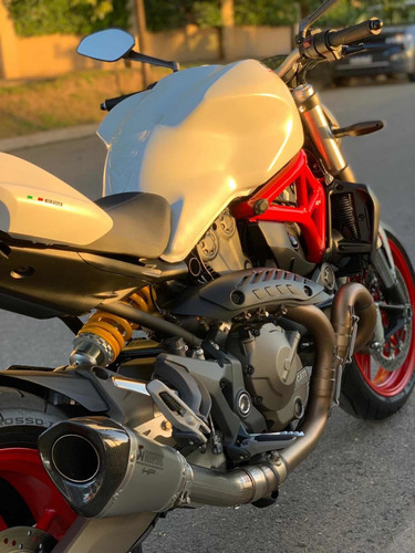 Ducati Monster 821
