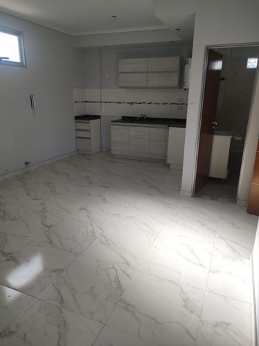 Imagen 9 de 16 de Departamento 2 Ambientes A Estrenar Escucha Oferta