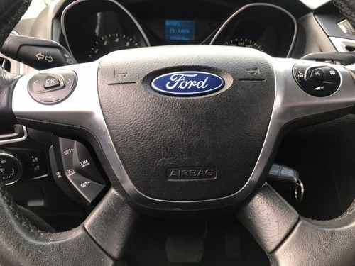 Imagem 3 de 10 de Focus 1.6 Se 16v Flex 4p Powershift