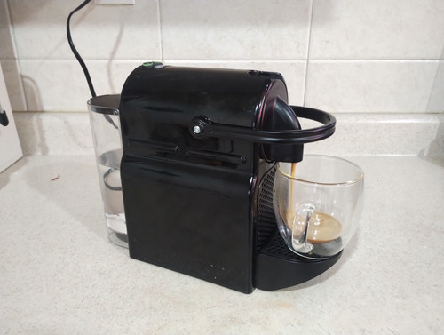 Cafetera Delonghi Inissia Negro (Usado)