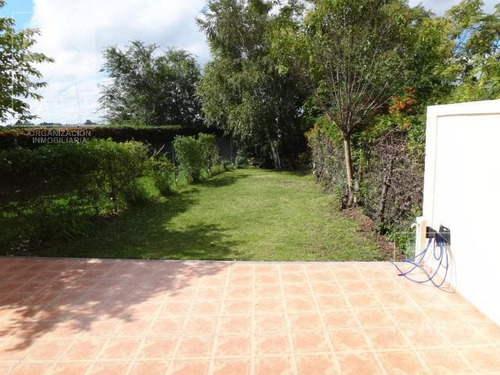 Imagen 23 de 23 de Casa Venta Barrio Gamma, 3 Dormitorios, 2 Baños, Cochera Y Jardín