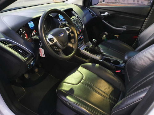Imagen 7 de 13 de Ford Focus Se Plus