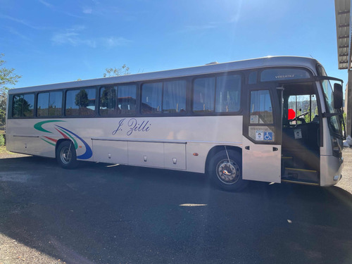 Imagem 6 de 14 de Volkswagen Comil Versatile 48l