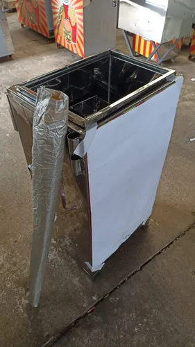 Carrito De Perros Calientes