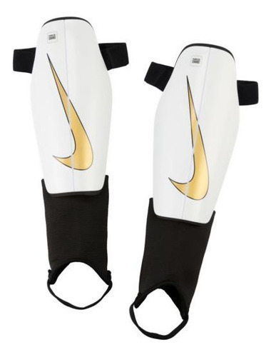 Canilleras Nike Charge
