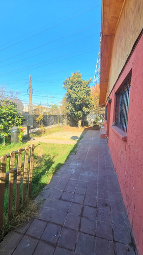 Venta Amplia Froilan Roa Macul 4d+2b, Patio Estacionamiento
