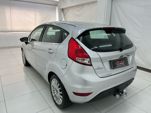 Ford Fiesta 1.6 TITANIUM HATCH 16V FLEX 4P POWERSHIFT