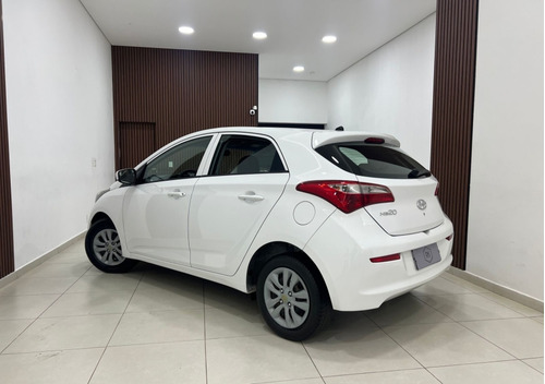 Hyundai HB20 1.0 COMFORT PLUS 12V FLEX 4P MANUAL