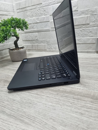 Laptop Dell Latitude E7470 I7 De 6ta Gen. 16gb Ddr4 240 Ssd (Usado)