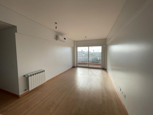 Imagen 1 de 18 de Departamento 3 Ambientes Con Balcón Terraza