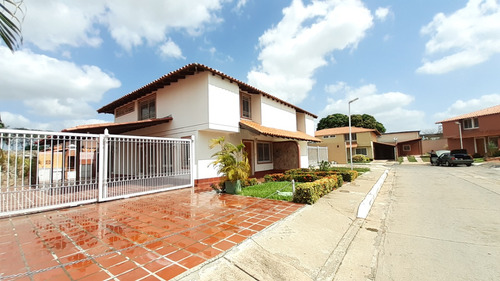 Casa En Venta Anaco Residencias El Oasis. Rosa Maria. Evergreen.