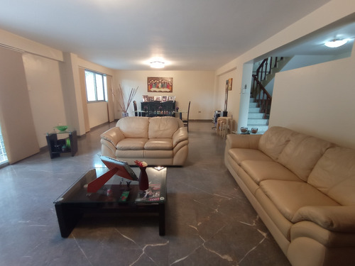 Imagen 6 de 30 de Se Vende Casa 550m2 4h+s/4b/4p Lomas De Chuao 4644