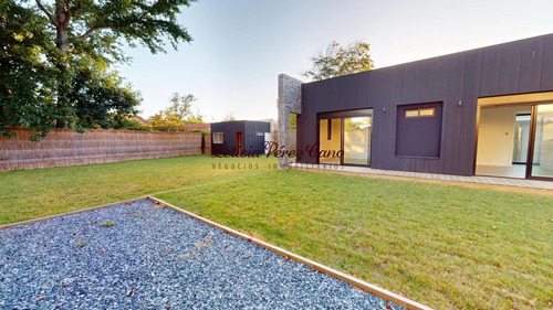 Venta Casa 3 Dormitorios En El Golf, Punta Del Este