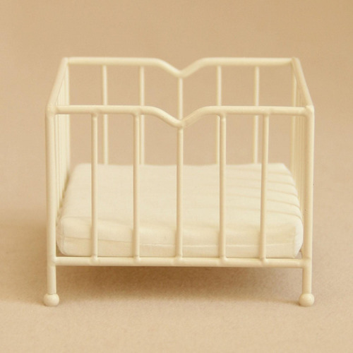 1/12 Scale Baby Bed Scenery Supplies Handmade Mini Model