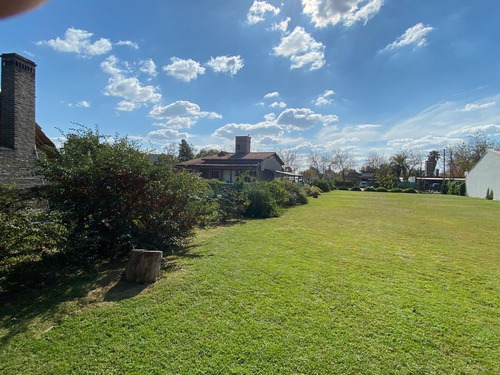 Imagen 1 de 2 de Terreno - Barrio Villa Aero Club