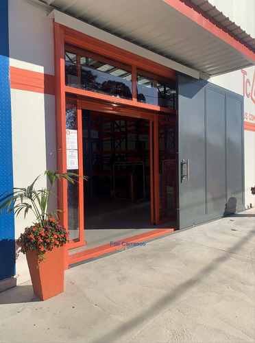 Imagen 16 de 20 de Locales En Venta 27000 Metros En Total En 4 Padrones