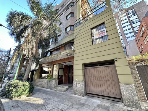 Muy Buen Departamento De 2 Ambientes Con Cochera En Martinez.