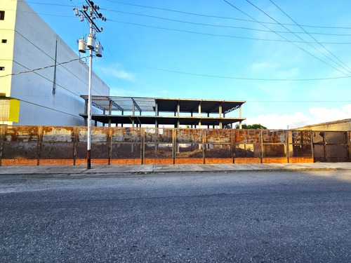 Terreno Con Edificio En Venta En La Mata, Cabudare @eloisabermudez.rah