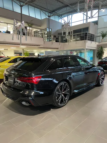 Audi RS6 4.0 V8 Performance Tiptronic Quattro