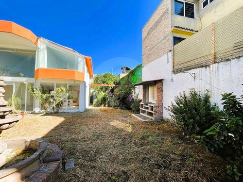 Casa En Venta En San Lorenzo La Cebada 4 Recámaras