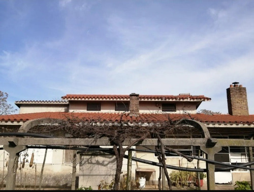 Se Vende Chalet C/viñedo P.ú 2.000m2 Const. 390m2.nvo Paris