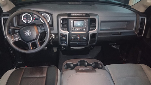 Camioneta Marca Ram, Clasdic, 4x4, Modelo 1,500, 6 Cilindro,