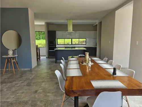 Se Vende Chalet Vía Barragán