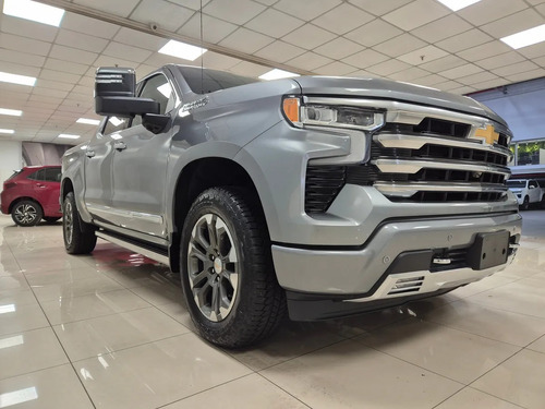 Chevrolet Silverado 5.3 V8 High Country