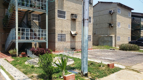 En Venta Apartamento Remodelado Conjunto Residencial La Florida Ii