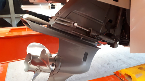 Lancha Importada Cobalt 210 Volvo 225 Sica Embarcaciones