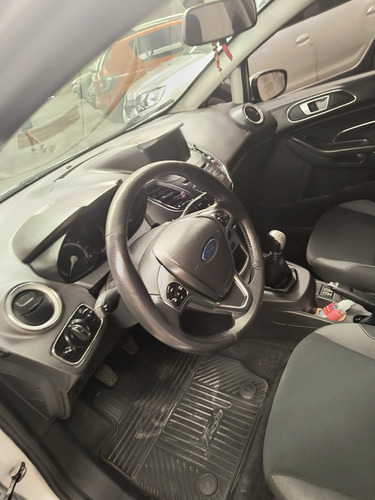 Ford Fiesta Kinetic 1.6 Se 120cv