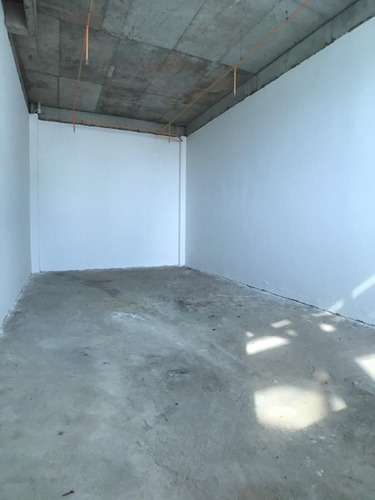 Loja À Venda, 3 Vagas, Barbalho - Salvador/ba - 1127