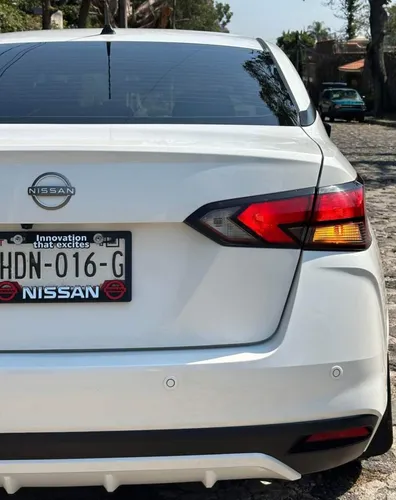 Nissan Versa 1.6 Advance Mt
