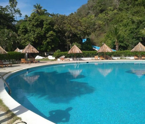 Imagen 3 de 10 de Yasnarealtor Venta Acción En Club De Playa Oricao