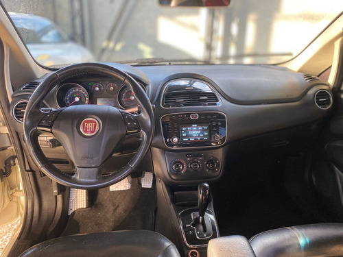 Fiat Linea 1.8 16v Essence Flex Dualogic 4p