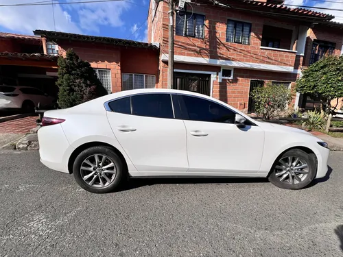 Mazda 3 2.0 Prime