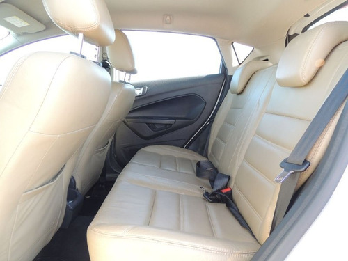 Ford New Fiesta 1.6 Automático 2015/15
