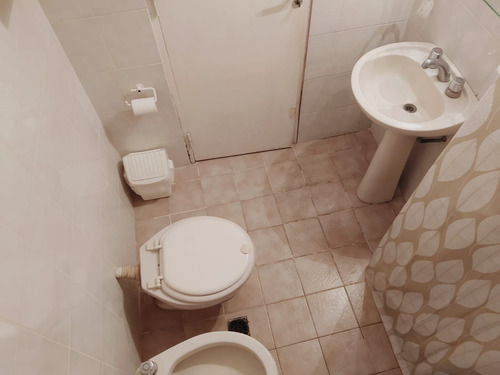 Imagen 13 de 14 de Hermosa Casa Ph 3 Amb. - Todos Los Servicios Conectados - Ba