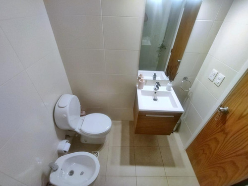 Imagen 13 de 20 de Alquiler Apartamento 2 Dormitorios Con Garaje Posibilidad Mobiliario- Tres Cruces