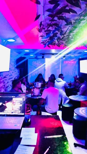 Karaoke Bar