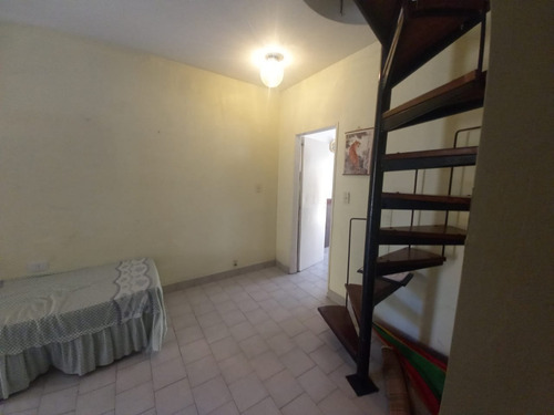 Duplex De 3 Amb En Excelente Zona De Santa Teresita, Amoblado. Calle 34 E/ 4 Y 5