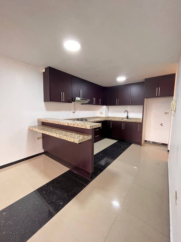 Imagen 3 de 13 de Apartamento En Alquiler Residencia Montecarlo