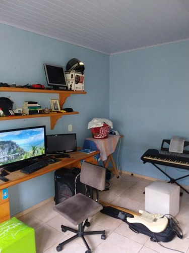 Imagem 12 de 15 de Casa Para Venda Em Guarapuava, Vila Bela, 3 Dormitórios, 1 Suíte, 1 Banheiro, 2 Vagas - Cs-0051_2-1124273